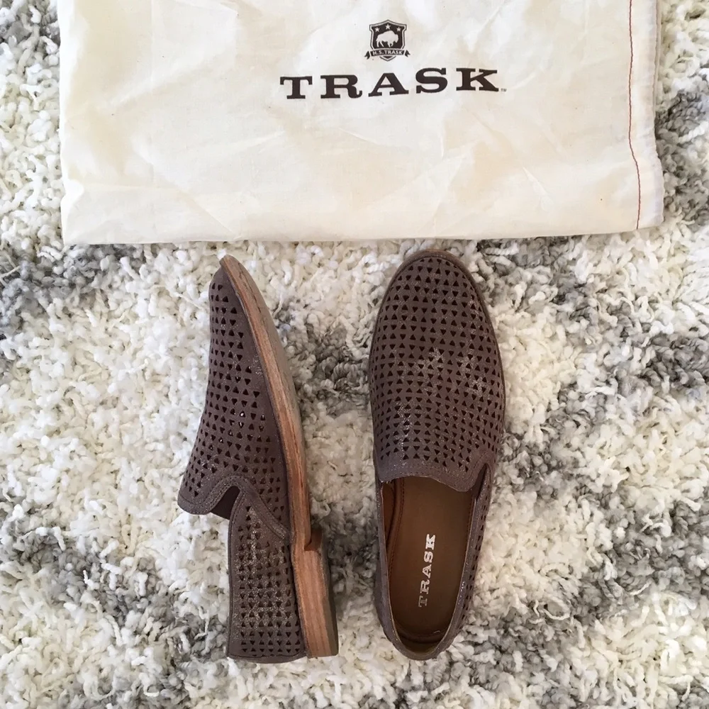 Trask Women's Brown Slip-On Shoes - Picture 3 of 3